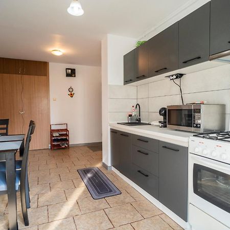 Rustic & Spacious 3Br Apartment Bucureşti Ngoại thất bức ảnh