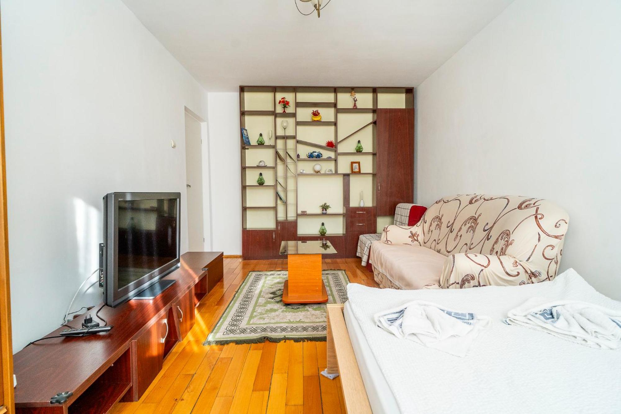 Rustic & Spacious 3Br Apartment Bucureşti Ngoại thất bức ảnh