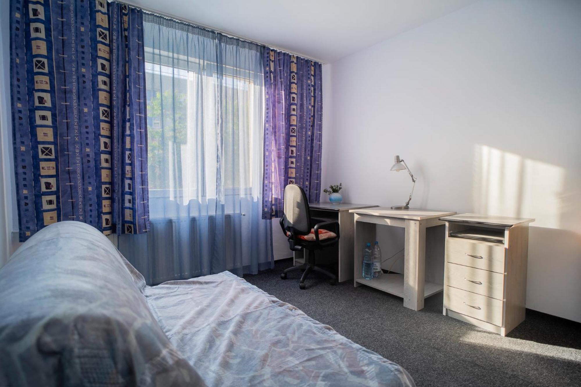 Rustic & Spacious 3Br Apartment Bucureşti Ngoại thất bức ảnh