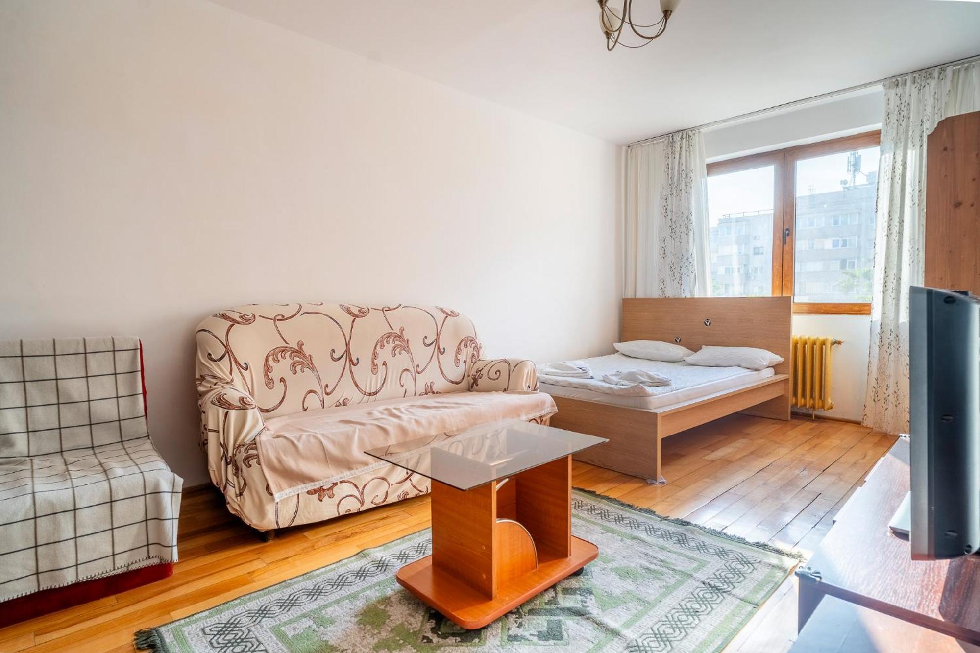 Rustic & Spacious 3Br Apartment Bucureşti Ngoại thất bức ảnh